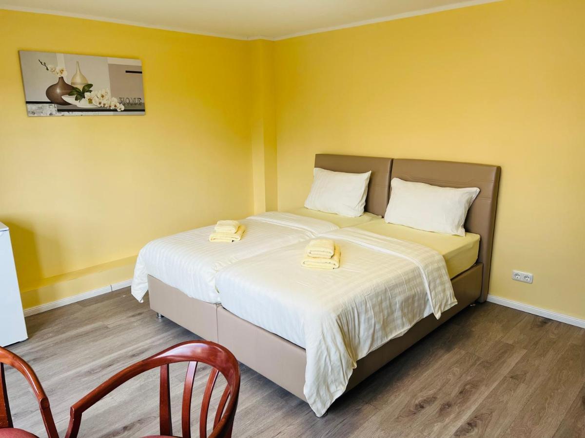 M&M Hotel - Neu Wulmstorf Eksteriør billede